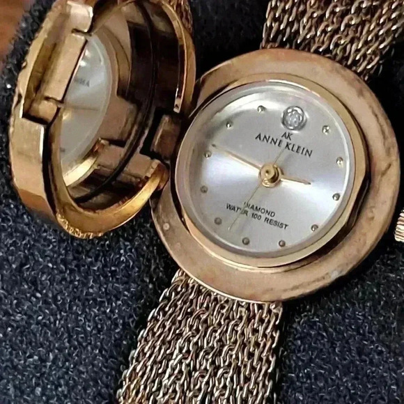 Anne Klein Diamond Watch EUC new Battery - Picture 4 of 10